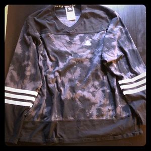 Men’s Adidas long sleeve shirt